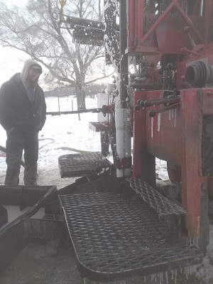 Thompon Well Drilling - Working in the snow